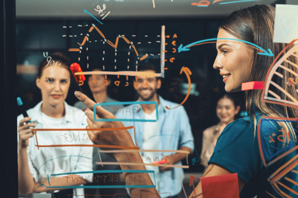 Equipe trabalhando a economia da empresa e datas comemorativas promocionais, como a black friday.